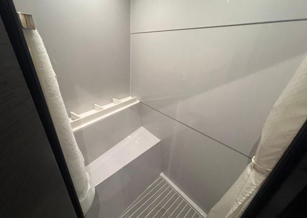 Cruisers Yachts 54 Cantius image