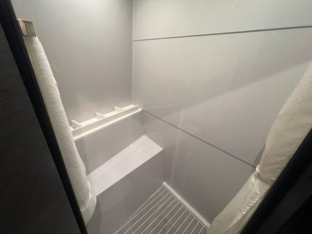 Cruisers Yachts 54 Cantius image