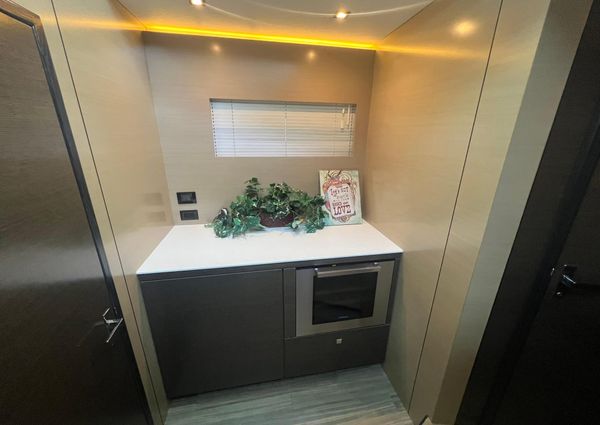 Cruisers Yachts 54 Cantius image