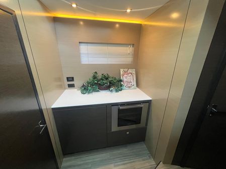 Cruisers Yachts 54 Cantius image