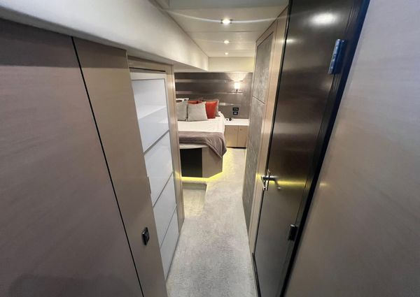 Cruisers Yachts 54 Cantius image