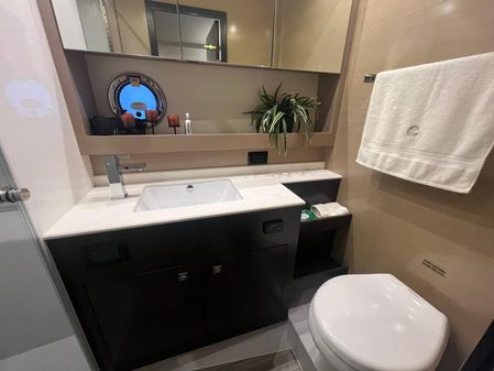 Cruisers Yachts 54 Cantius image