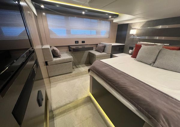 Cruisers Yachts 54 Cantius image