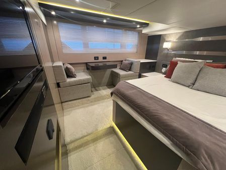 Cruisers Yachts 54 Cantius image