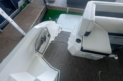 Cruisers Yachts 54 Cantius image