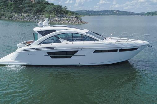 Cruisers Yachts 54 Cantius image