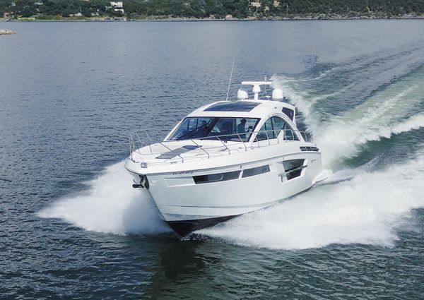 Cruisers Yachts 54 Cantius image