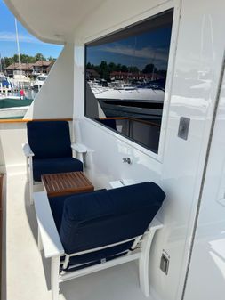 Hatteras 67 Extended Deckhouse image