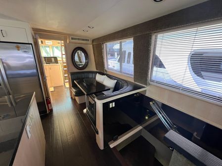 Hatteras 67 Extended Deckhouse image