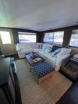 Hatteras 67 Extended Deckhouse image