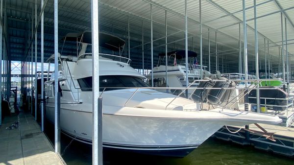 Silverton 372 Motor Yacht