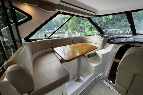 Regal 42-SPORT-COUPE image