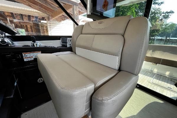 Regal 42-SPORT-COUPE image