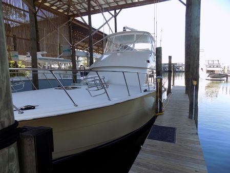 Hatteras 50 Convertible image