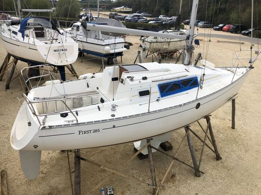 Beneteau First 285 - main image