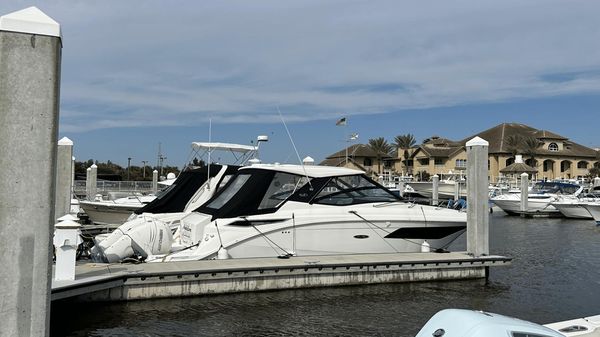 Sea Ray 320 Sundancer OB 