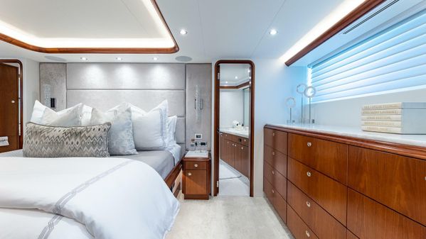 Westport Raised Pilothouse image