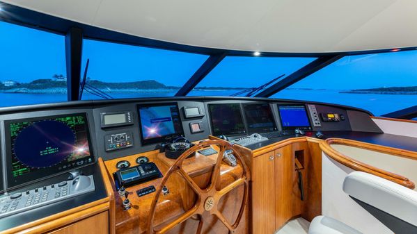 Westport Raised Pilothouse image