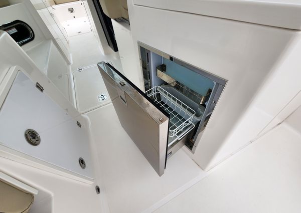 Pursuit DC 325 Dual Console image