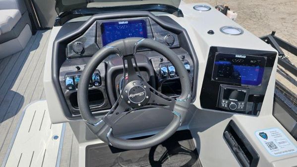 Bentley-pontoons ELITE-223-SWINGBACK image