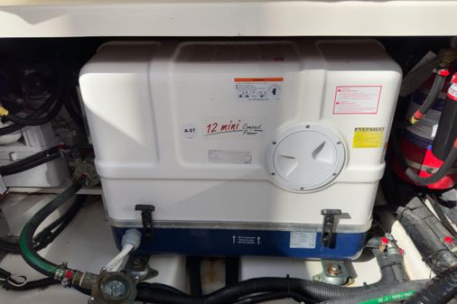 Boston Whaler 380 Outrage image