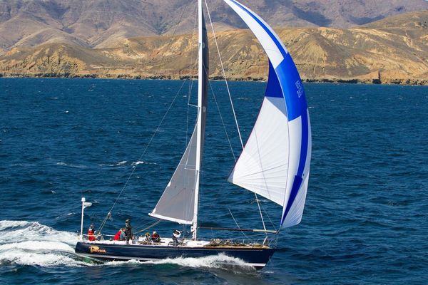 Santa Cruz 52 - main image