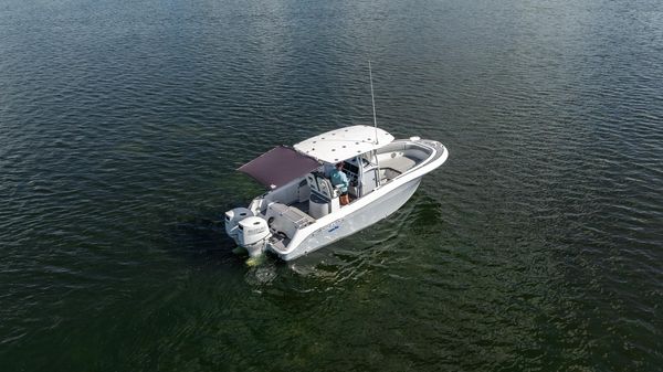 Aquasport 2500 Center Console image