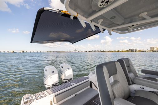 Aquasport 2500 Center Console image