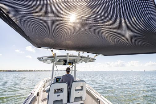 Aquasport 2500 Center Console image