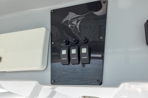 Aquasport 2500 Center Console image