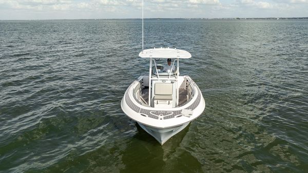 Aquasport 2500 Center Console image