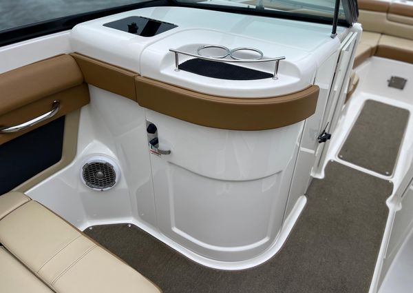 Sea-ray 270-SUNDECK-OUTBOARD image