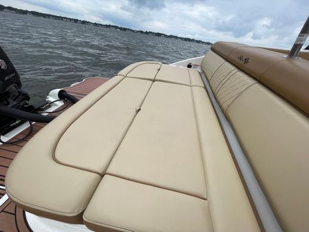 Sea-ray 270-SUNDECK-OUTBOARD image