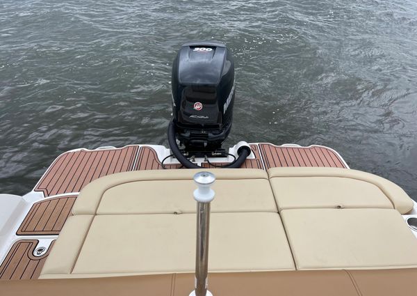 Sea-ray 270-SUNDECK-OUTBOARD image