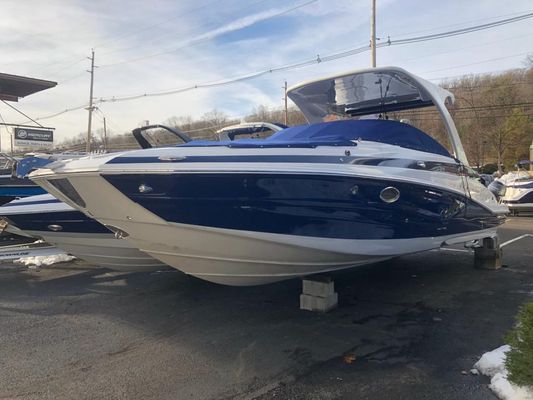 Crownline E305 XS - main image
