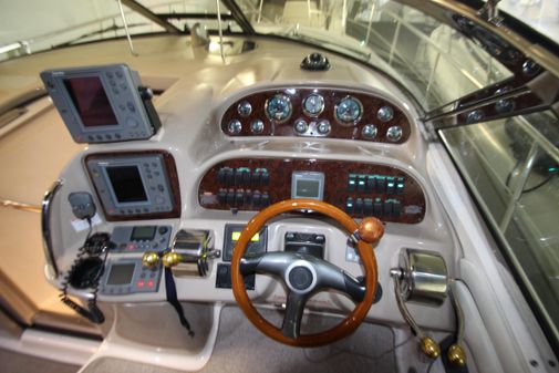 Sea Ray 360 Sundancer image