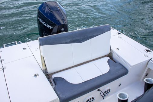 Robalo 226 Cayman image