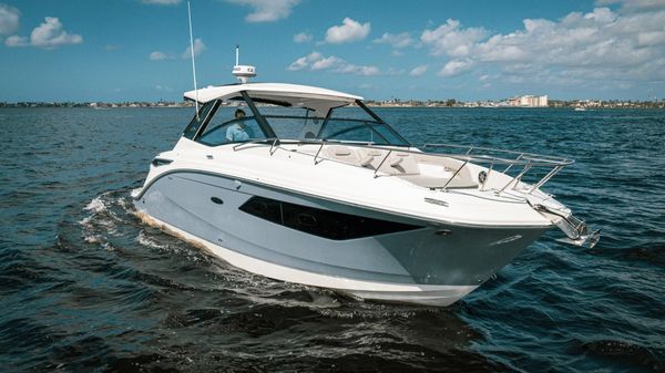 Sea Ray Sundancer 320 OB 