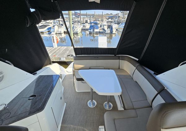 Sea Ray 350 Sundancer image