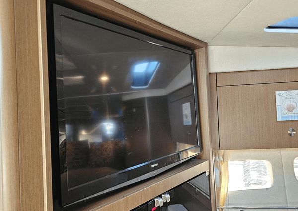 Sea Ray 350 Sundancer image