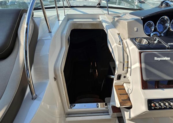 Sea Ray 350 Sundancer image