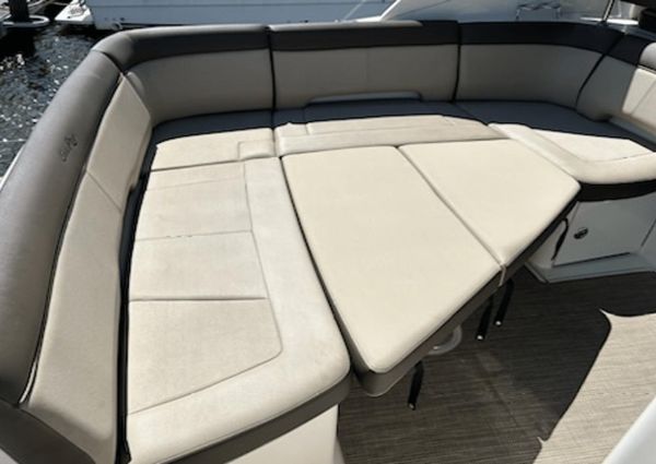 Sea Ray 350 Sundancer image