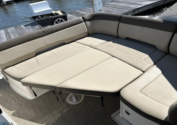 Sea Ray 350 Sundancer image