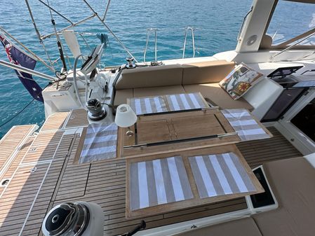 Beneteau Oceanis 55 image