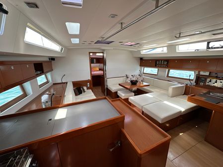 Beneteau Oceanis 55 image