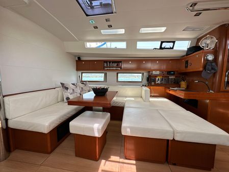 Beneteau Oceanis 55 image