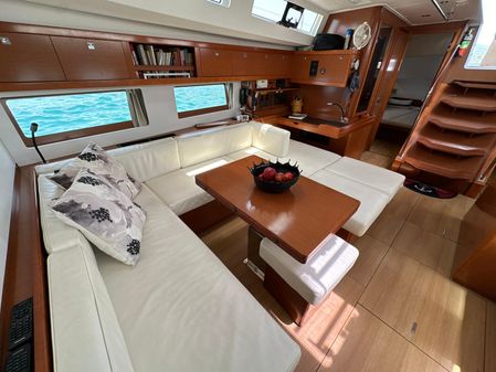 Beneteau Oceanis 55 image