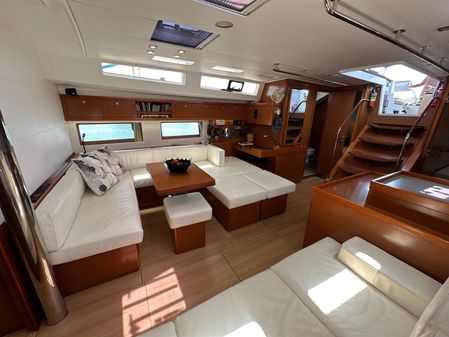 Beneteau Oceanis 55 image