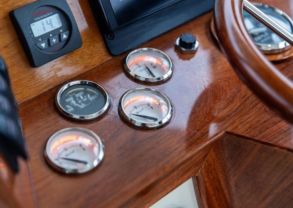 Hinckley Picnic Boat EP image