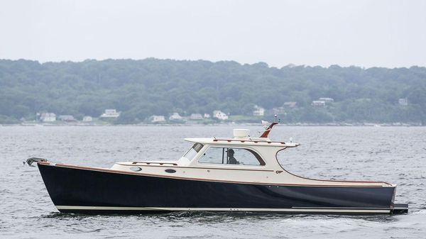 Hinckley Picnic Boat EP 